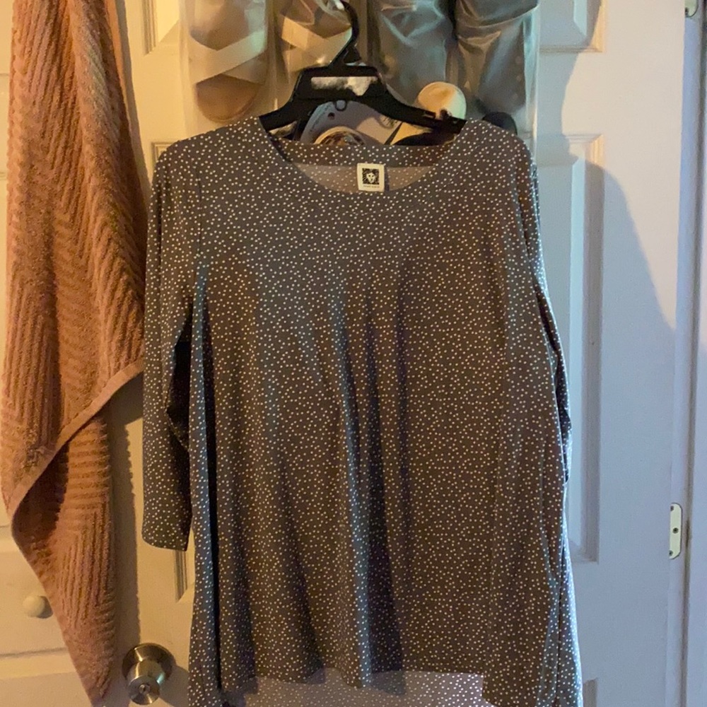 gray women’s anne klein top